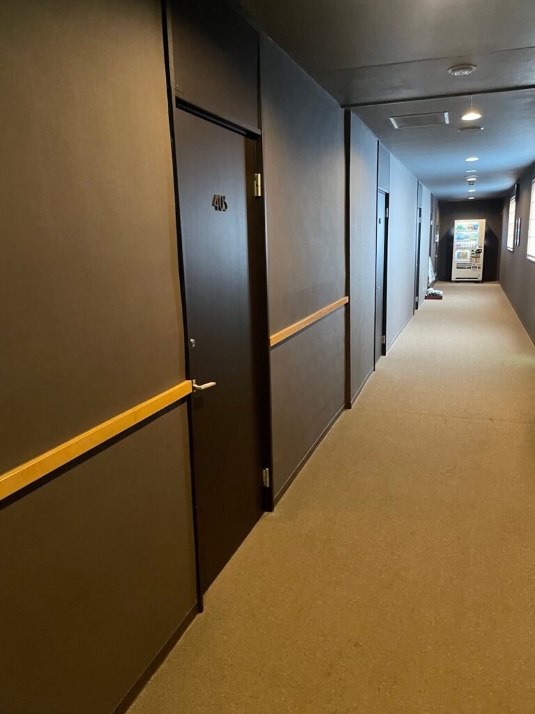 常盤ホテル4階の客室廊下